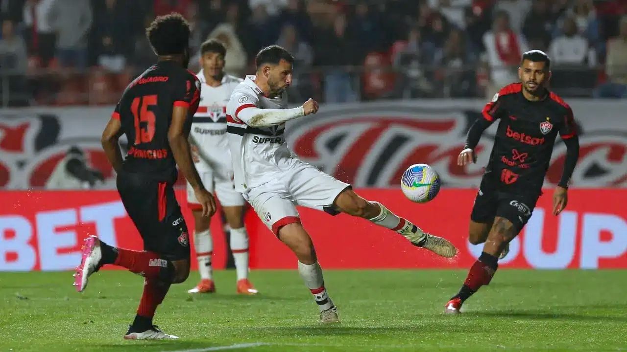 São Paulo vs Vitória Prediction for the Match on August 10, 2025