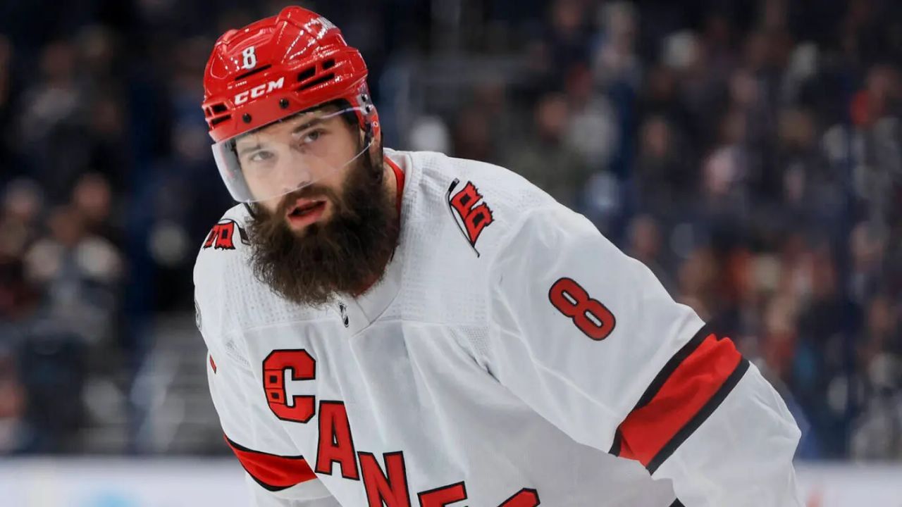 Carolina Hurricanes vs Winnipeg Jets. Pronóstico, Apuestas y Cuotas│15 de marzo de 2023