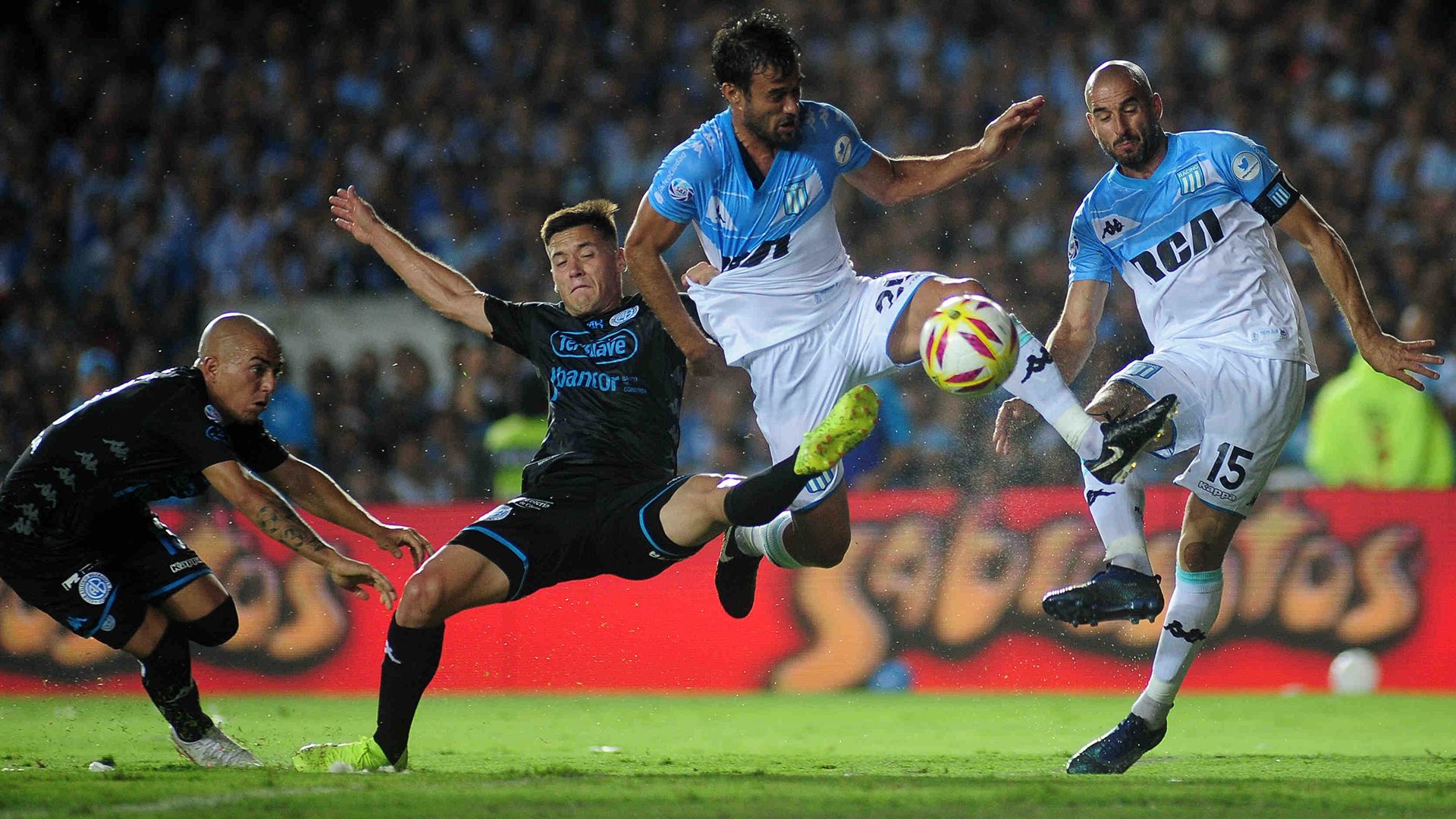 Racing Club vs. Belgrano. Pronostico, Apuestas y Cuotas│30 de enero de 2023