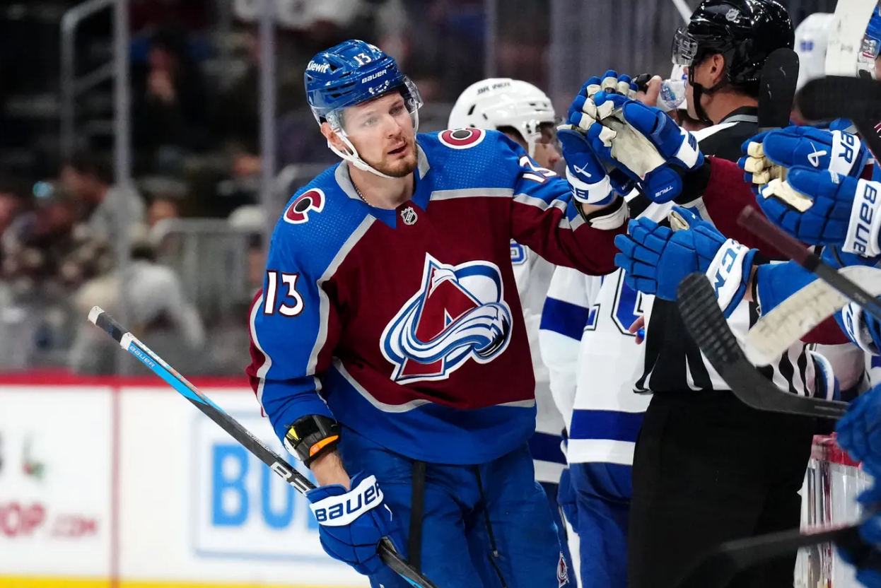 Los Angeles Kings vs Colorado Avalanche Prediction, Betting Tips & Oddsmakers │4 DECEMBER, 2023