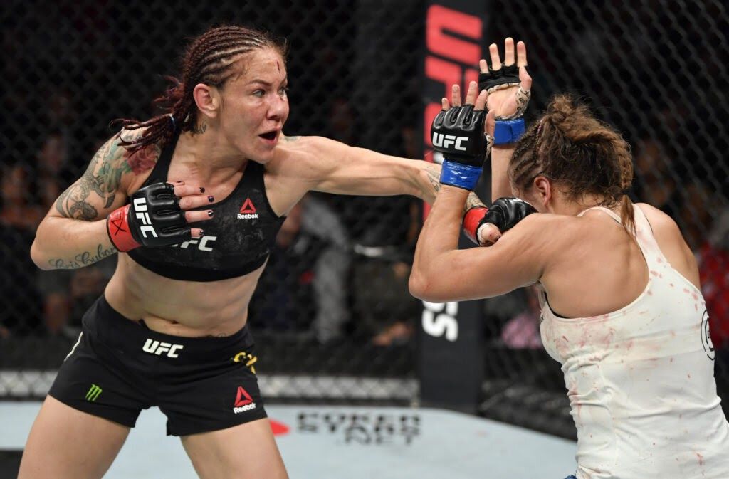 Kavanaugh knocked out by Cris Cyborg as Cris retains title