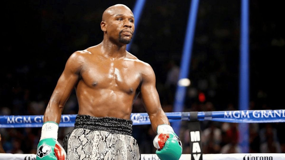 Mayweather Paid More Than $1 Million For Deluxe Box At Super Bowl