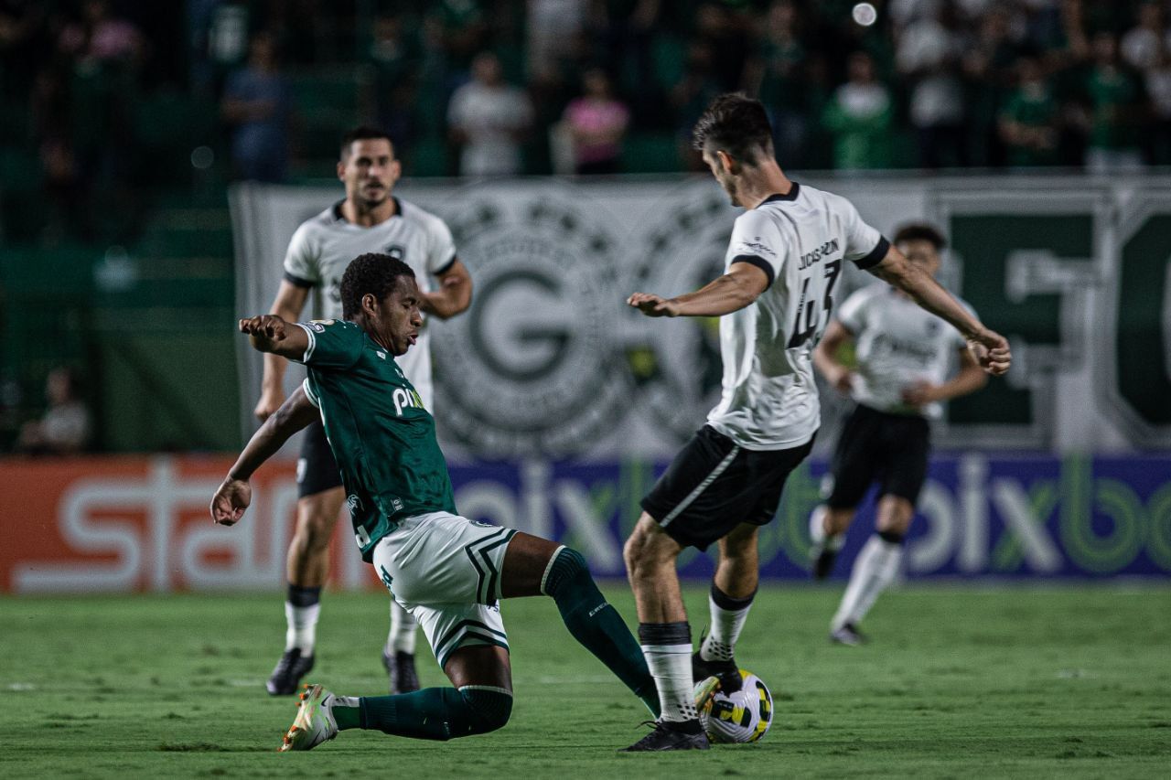 Botafogo vs. Goiás. Pronostico, Apuestas y Cuotas│3 de octubre de 2023