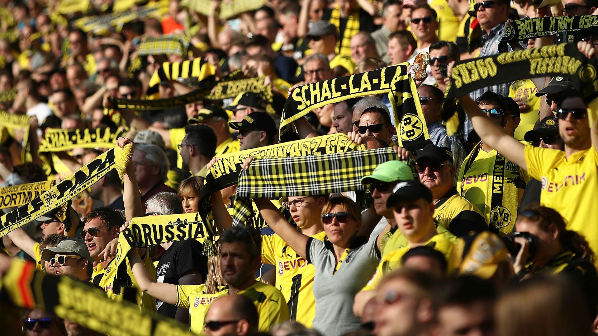 El Borussia Dortmund presentó su nueva camiseta diseñada por un fan