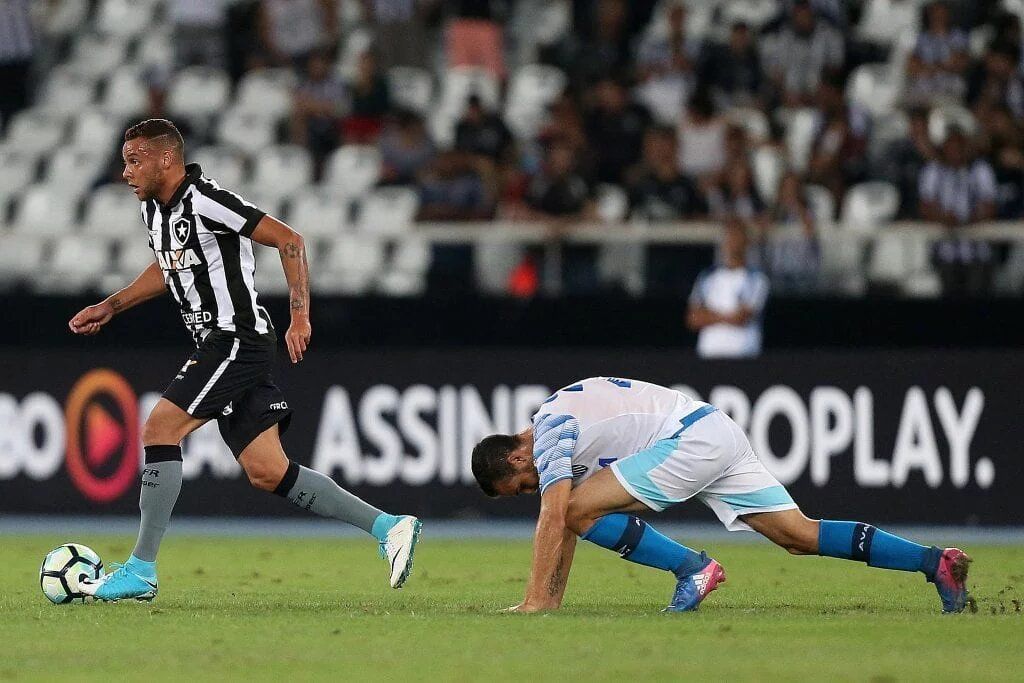 Avai FC vs Botafogo Prediction, Betting Tips & Odds │07 OCTOBER, 2022