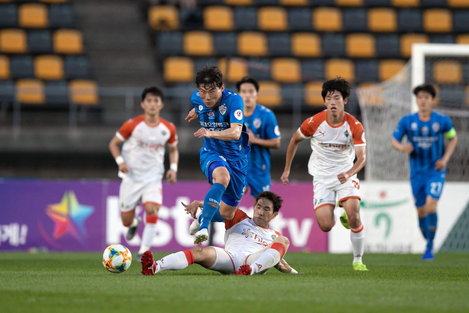 Ulsan HD vs Gangwon FC Prediction, Betting Tips & Odds | 13 APRIL 2024