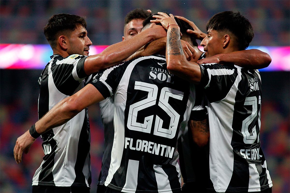 Central Cordoba vs Deportivo Riestra Prediction, Betting Tips & Odds | 1 March, 2025