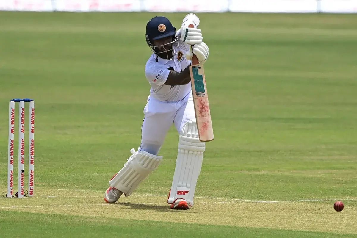 Kusal Mendis suffers chest pain, under observation