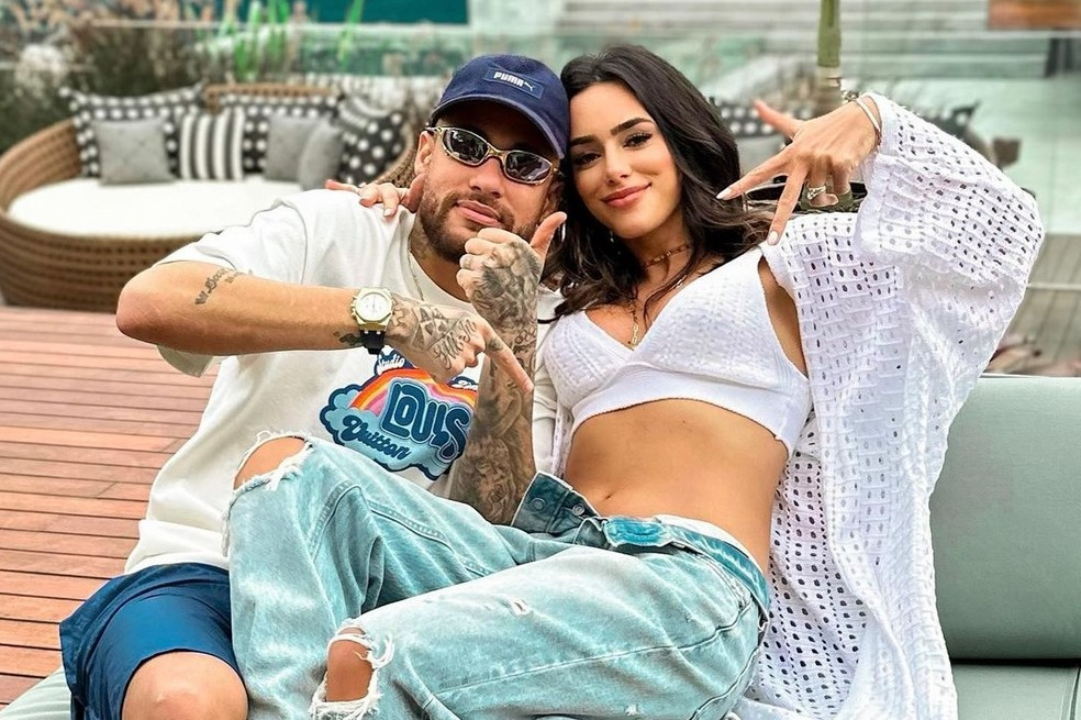 Model Biancardi Announces Breakup With Neymar After Daughter's Birth