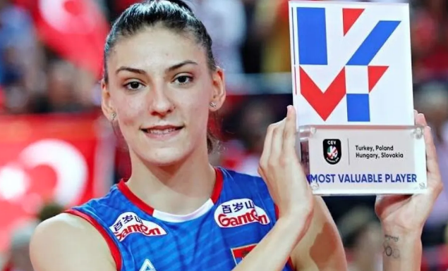 La MVP del voleibol serbio: Tijana Bošković