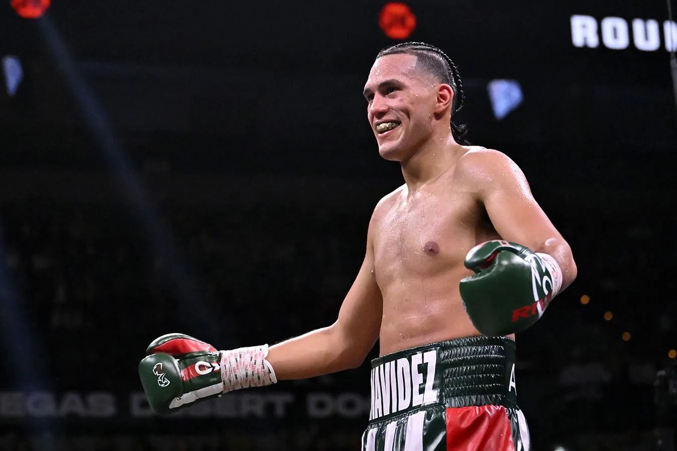 Benavidez Claims Canelo and His Team Are Using Steroids