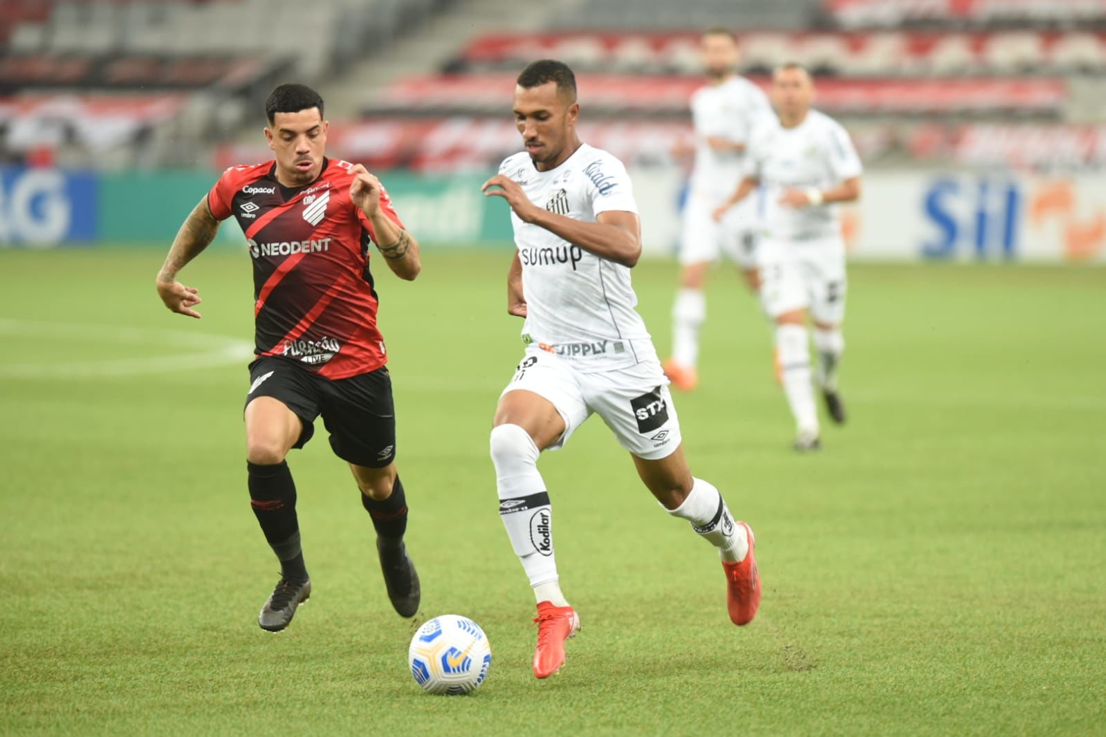 Santos vs. Athletico Paranaense. Pronostico, Apuestas y Cuotas│5 de agosto de 2023