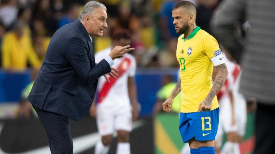 Tite includes 39-year-old Alves in Brazil's World Cup squad to keep an eye on Neymar