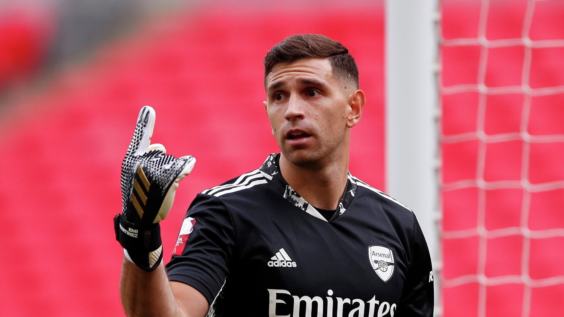 The Sun: Aston Villa Seek to Replace Goalkeeper Emiliano Martinez