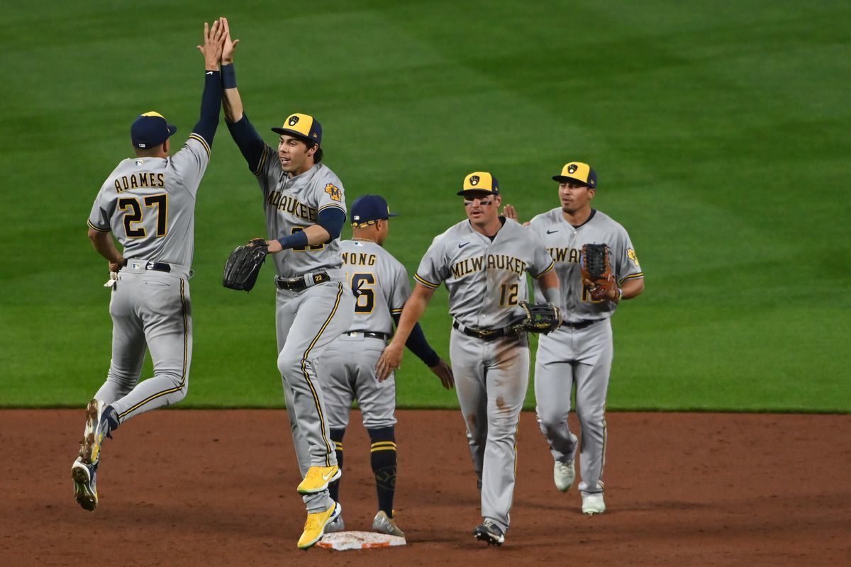 Milwaukee Brewers vs. St. Louis Cardinals Prediction, Betting Tips & Odds │16 APRIL, 2022