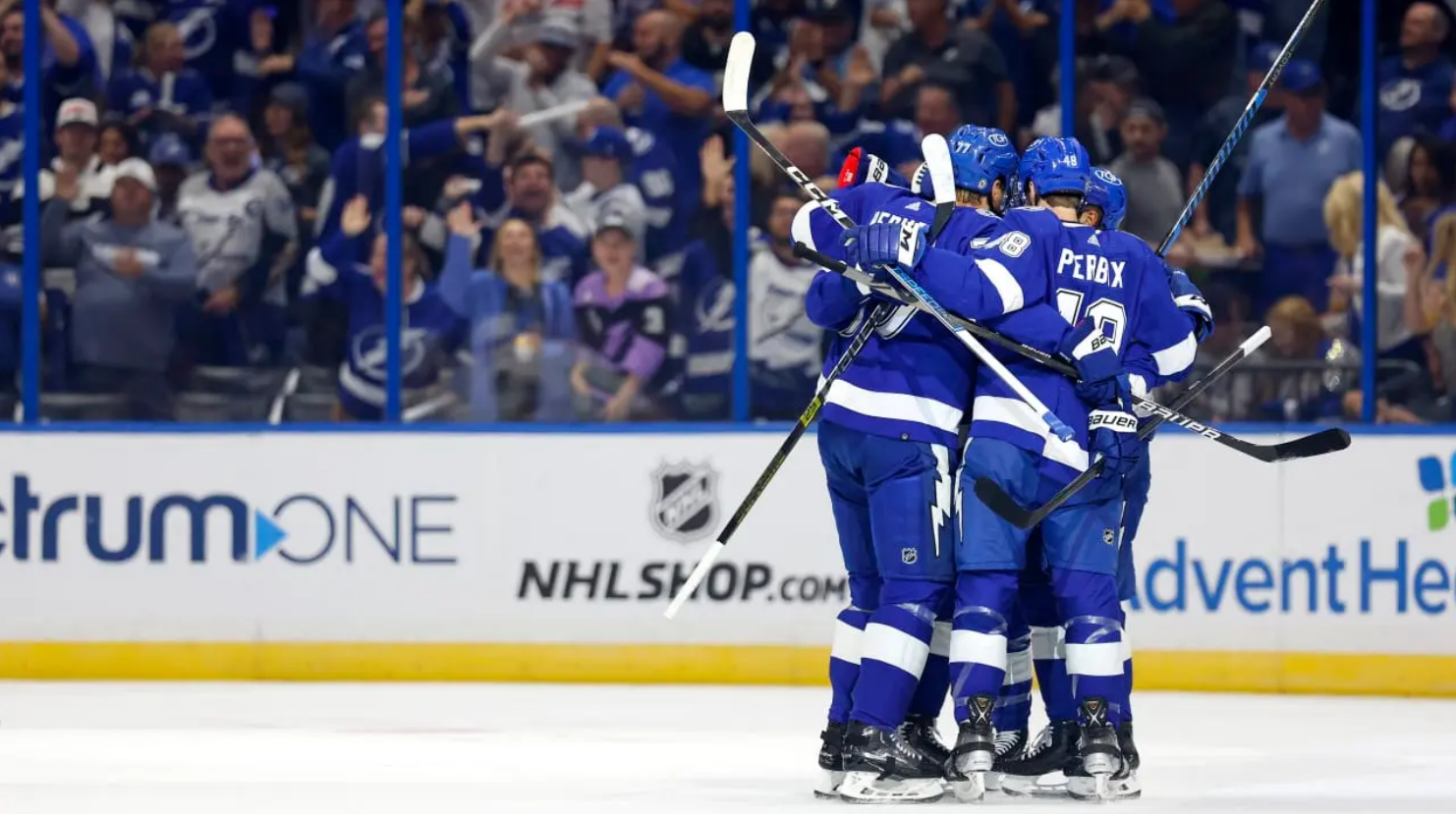 Tampa Bay Lightning vs Carolina Hurricanes Prediction, Betting Tips & Odds │25 OCTOBER, 2023