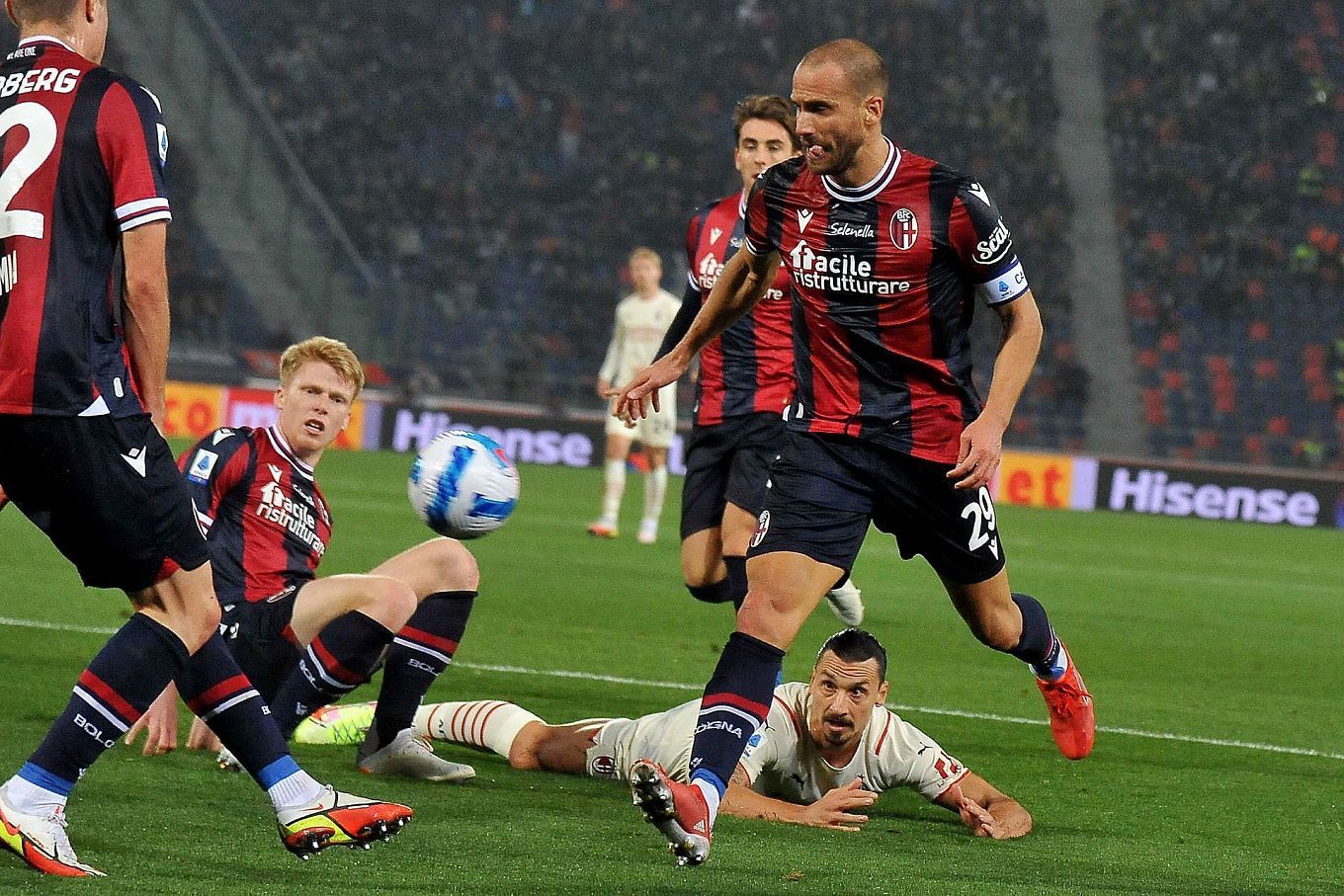 Bologna vs Venezia Prediction, Betting Tips & Odds │21 NOVEMBER, 2021