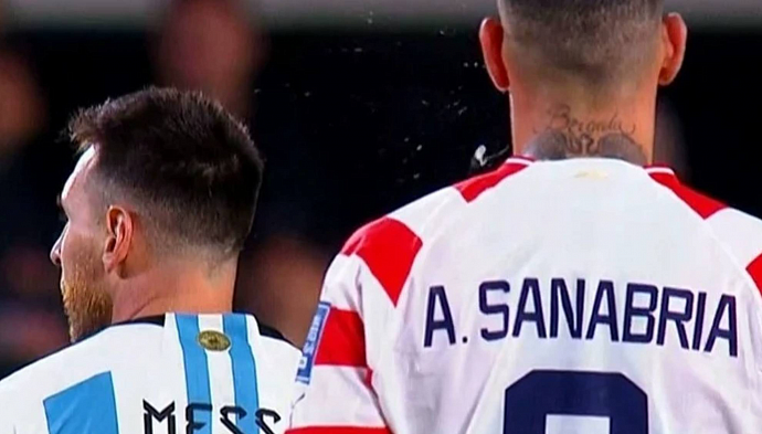 Messi comenta sobre el escupitajo de Sanabria: &quot;No conozco a este tipo&quot;