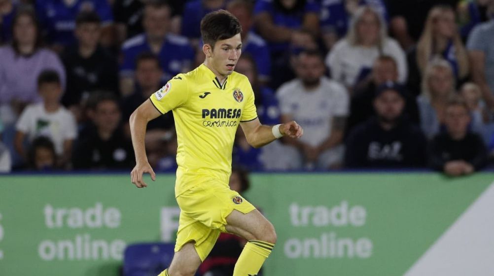 El ruso Nikita Iosifov firmó por dos temporadas con el Mirandés de España