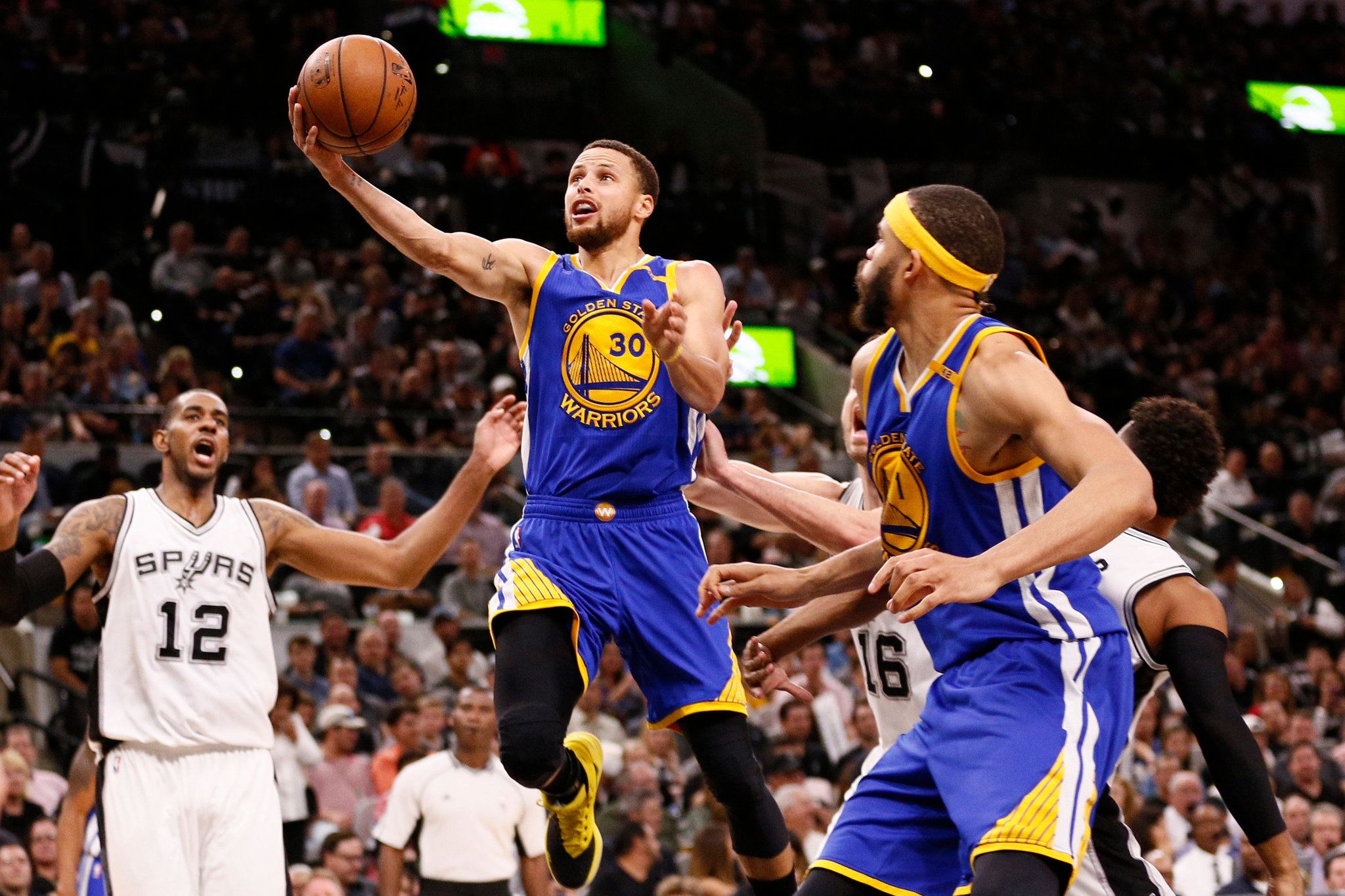 Golden State Warriors vs San Antonio Spurs Prediction, Betting Tips & Odds │5 DECEMBER, 2021