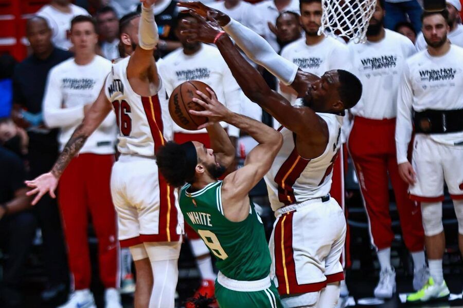White's tough finish against Adebayo(Boston Celtics vs Miami Heat)