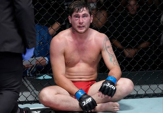 Darren Till during the fight with Derek Brunson Darren Till during the fight with Derek Brunson