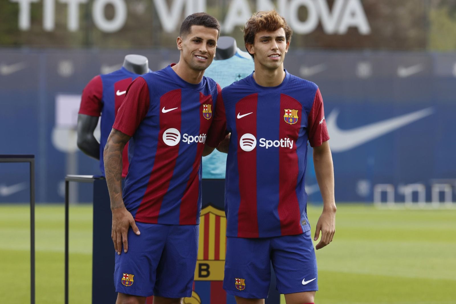 Joao Félix y Joao Cancelo