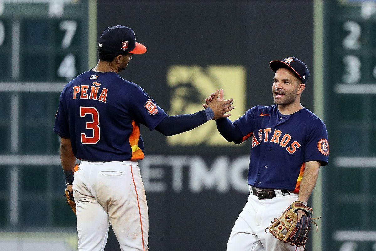 Jeremy Peña y José Altuve