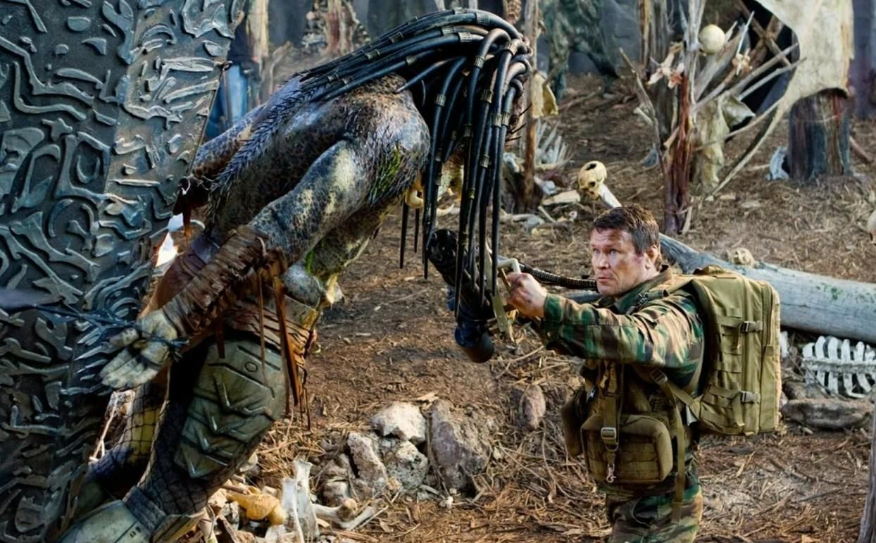 Oleg Taktarov in "Predators"