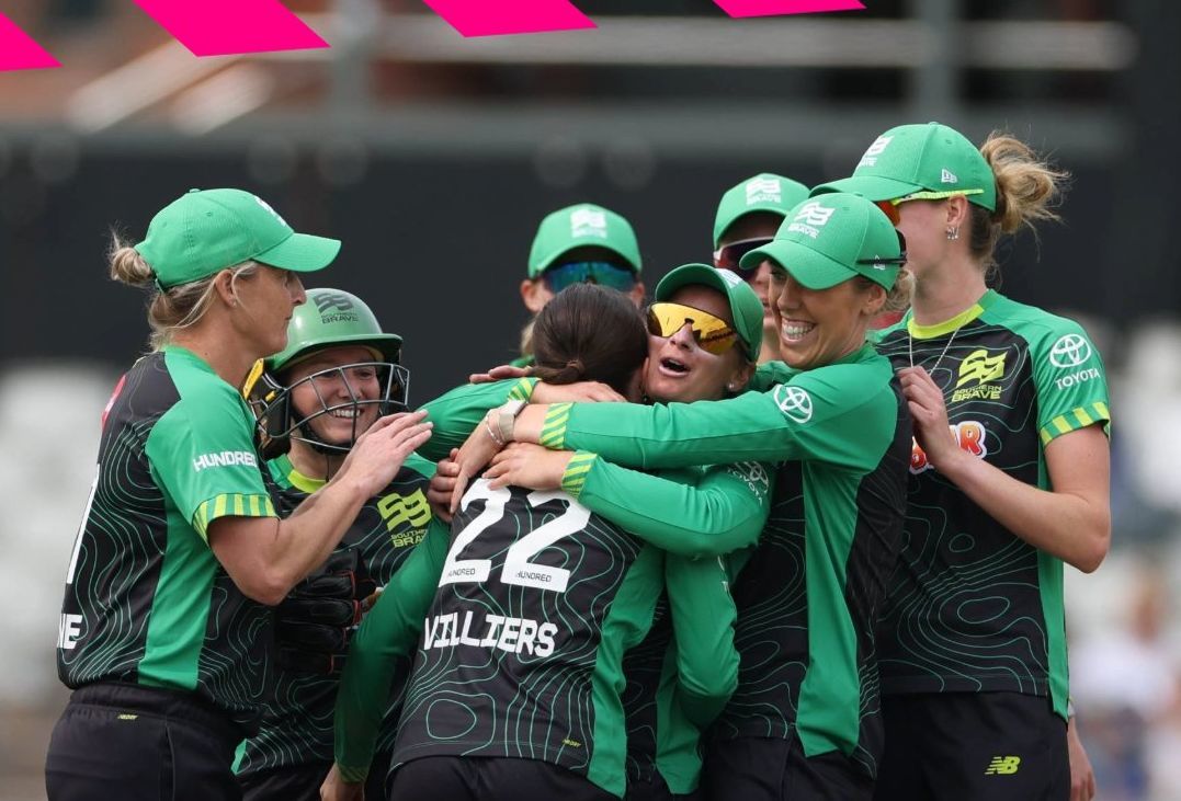 Southern Brave Women celebrate their win over Manchester Originals Women. @The Hundred/X Southern Brave Women celebrate their win over Manchester Originals Women. @The Hundred/X