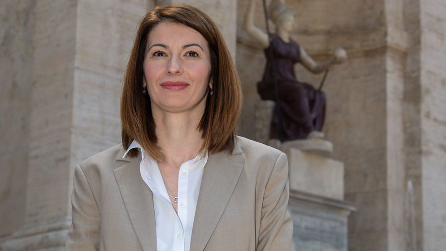 Lina Souloukou. Lina Souloukou.