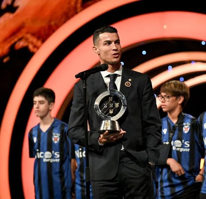 Source: Ronaldo's Instagram Source: Ronaldo's Instagram