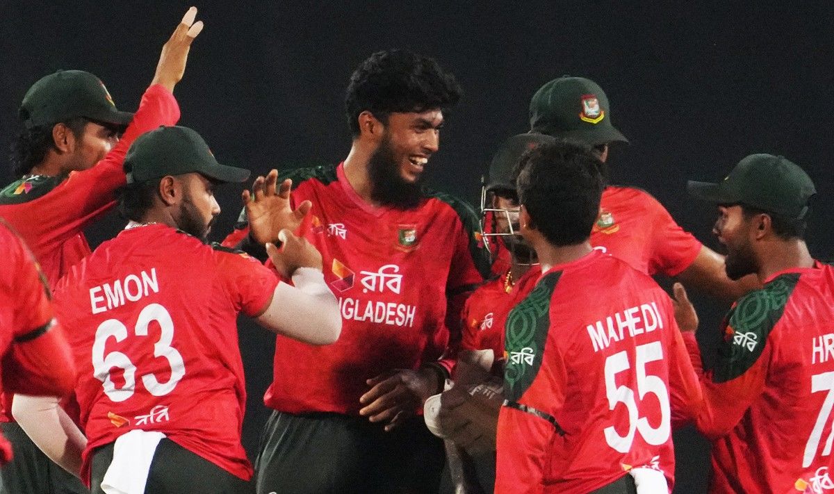 Bangladesh players celebrate their historic series win. @ Bangladesh Cricket/X