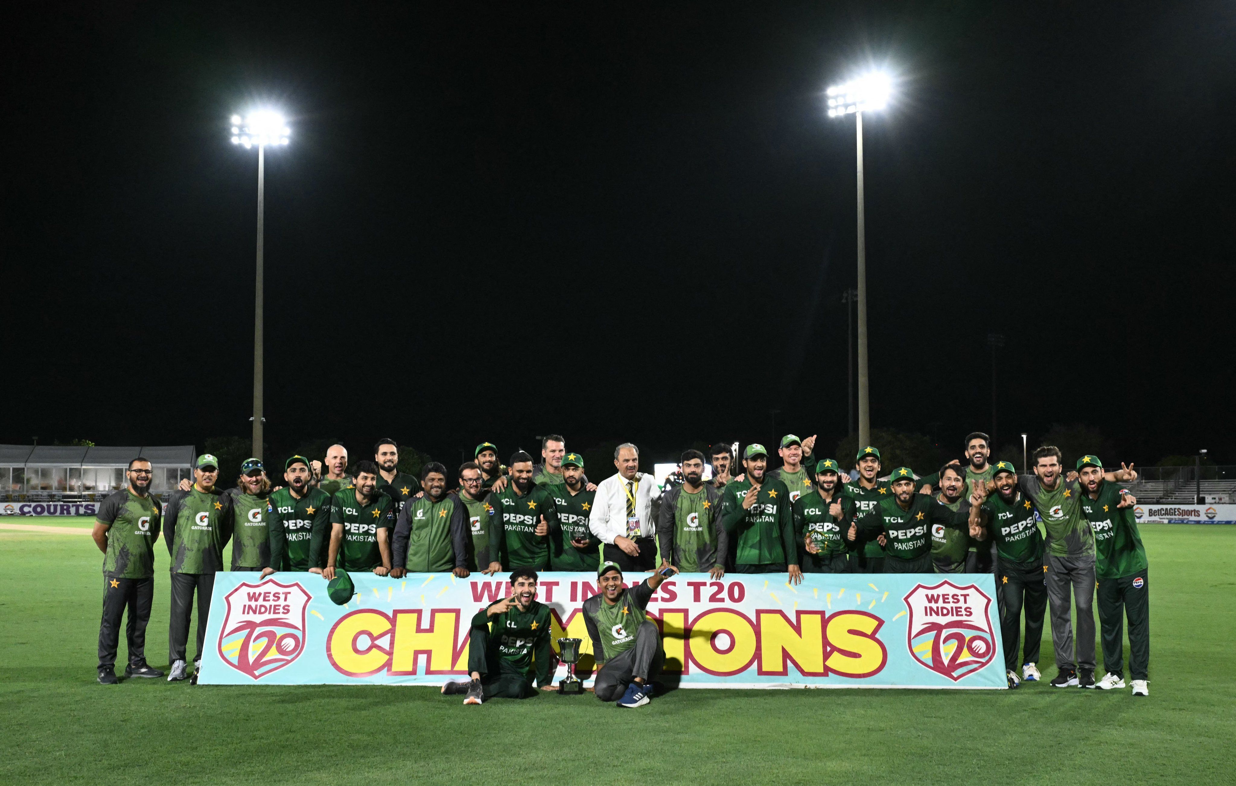 Pakistan team pose with the winners trophy. @Pakistancricket/X