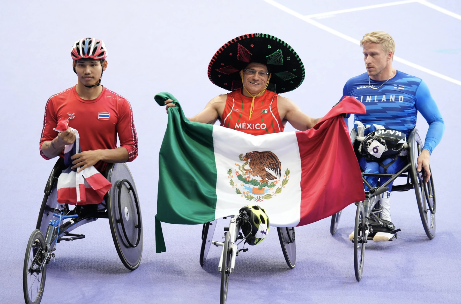 Al momento México tiene 11 medallas .