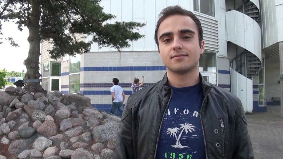 Kuro KuroKy Salehi Takhasomi