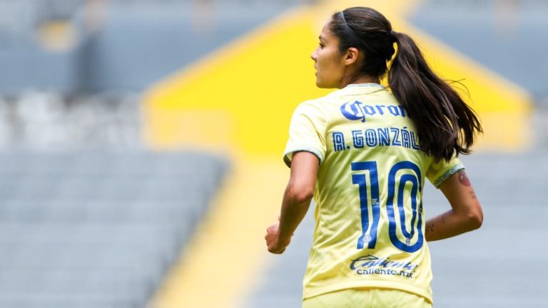 Alison González, jugadora del América, también está en la lista