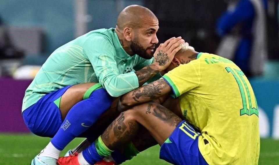 Neymar Jr. Dani Alves Neymar Jr., Dani Alves