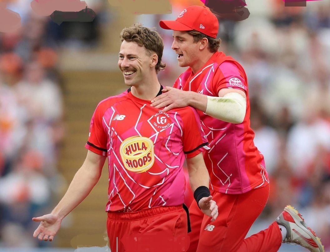 Welsh Fire players celebrate a wicket. @ The Hundred/X