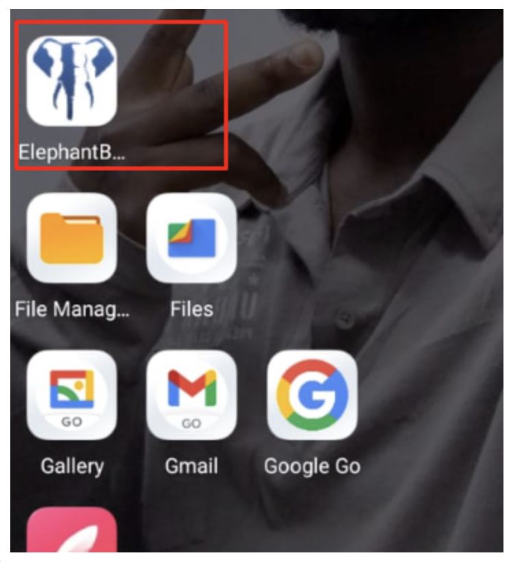 Procurar a aplicação Elephant Bet instalada no seu dispositivo Android e clicar nela.