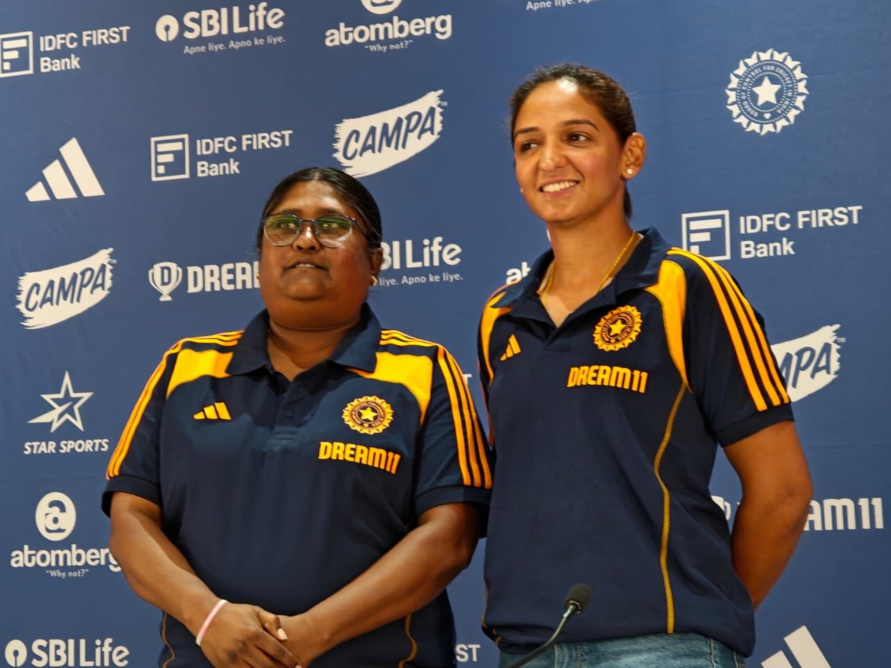 Harmanpreet Kaur with chief selector Nicol David after announcing the Women's World Cup squad. @BCCI
