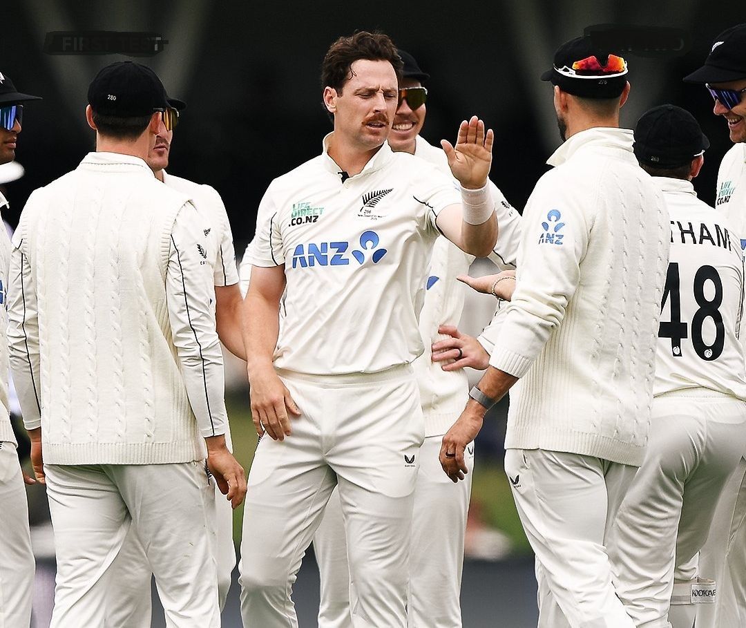 FIBE SHOW: Jacob Duffy celebrates a wicket with teammates. @BLACKCAPS/X