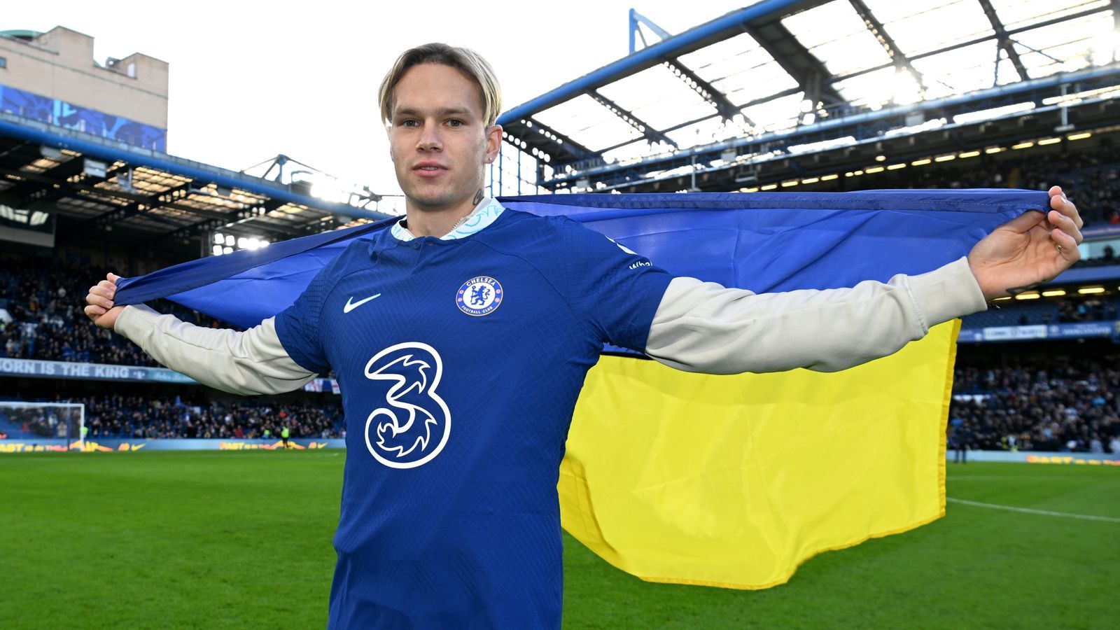 Murkhalo Murdryk (Ukranian Neymar) in Chelsea F.C. colours