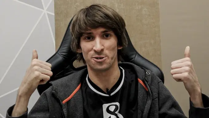 Danil "Dendi" Ishutin Danil "Dendi" Ishutin