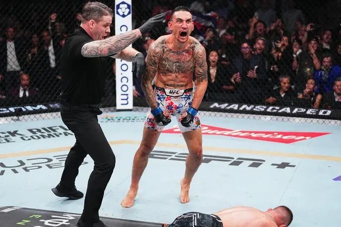 Max Holloway received $600,000 in bonuses at UFC 300