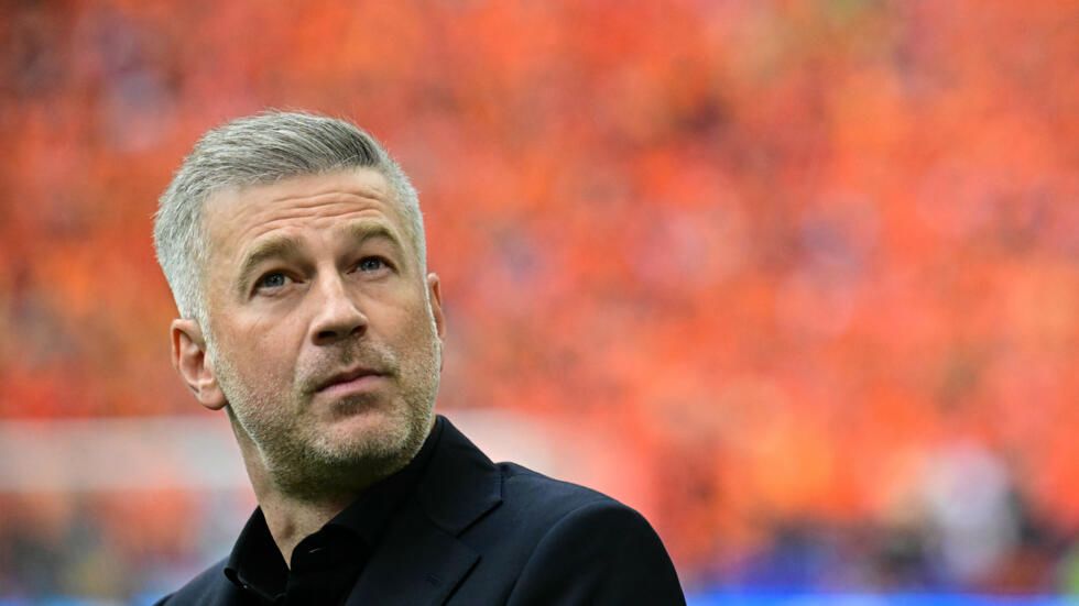 Edward Iordanescu Edward Iordanescu