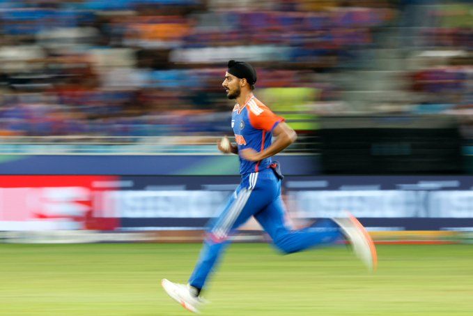 Arshdeep Singh swings the match in India's favour with his exceptional bowling. @BCCI