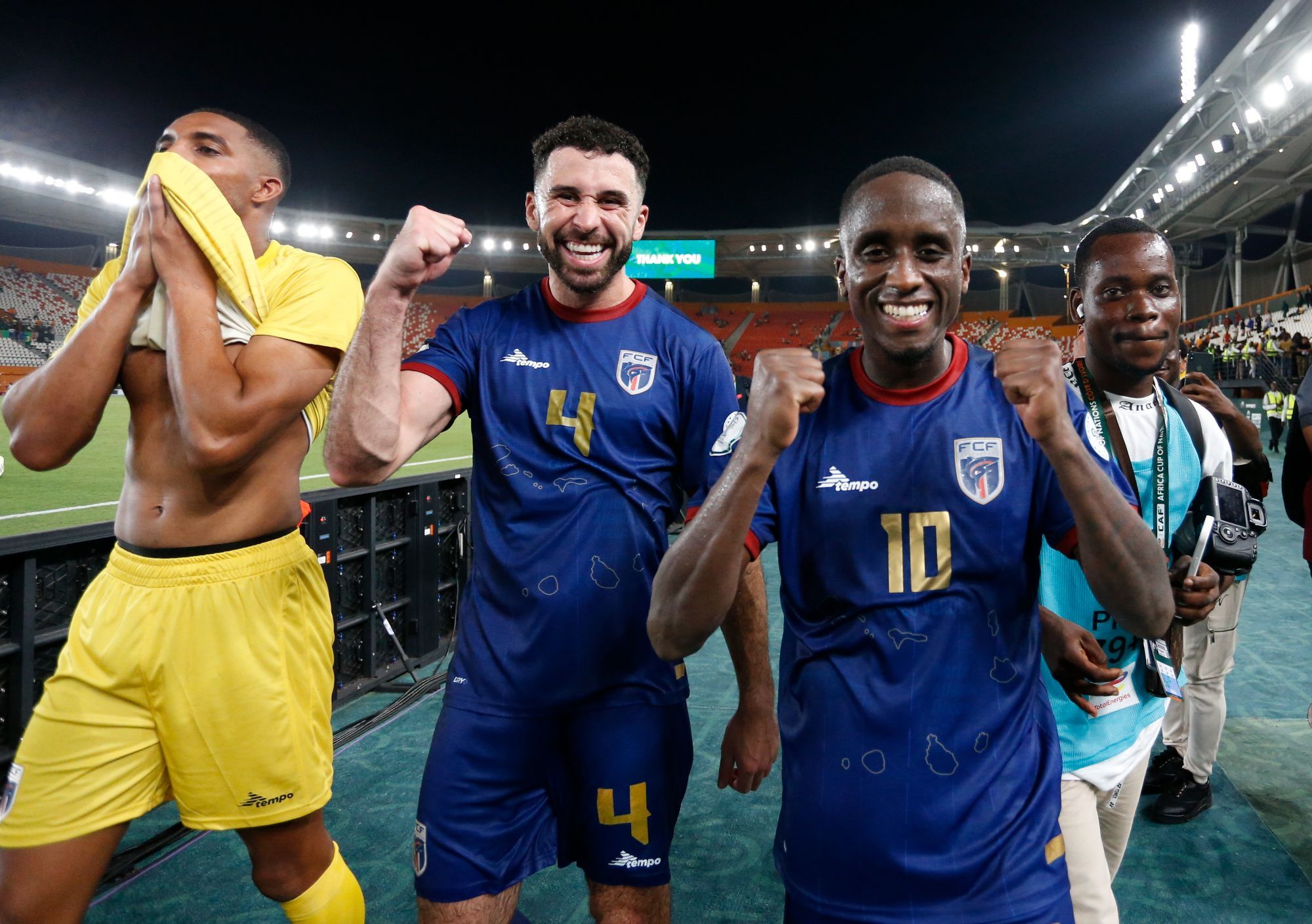 J. Monteiro, R. Lopes