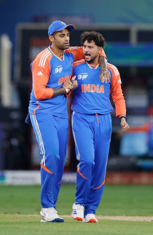 Skipper Suryakumar Yadav with Kuldeep Yadav during their clash against Pakistan. @ACC