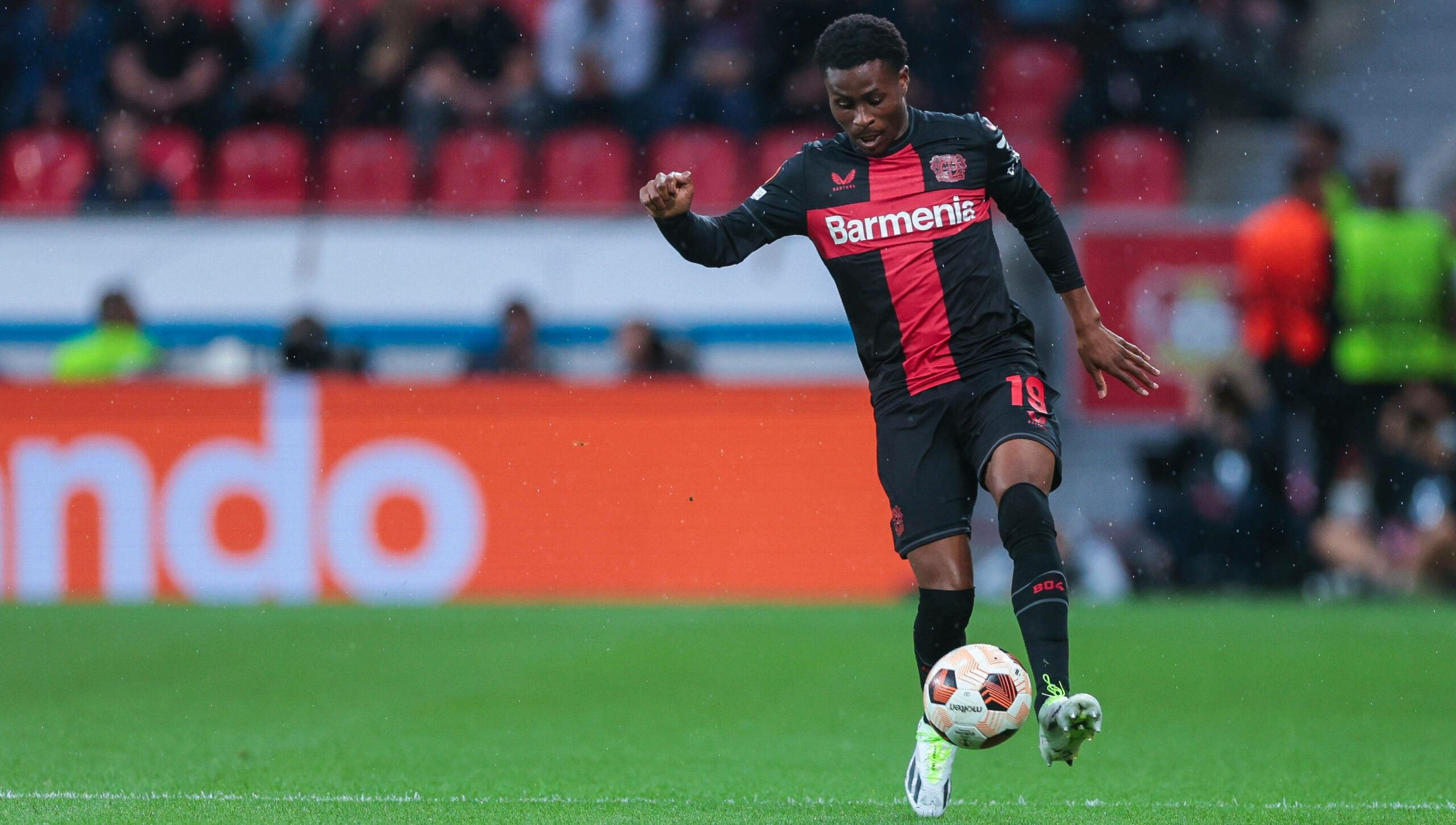 Noah Mbamba Noah Mbamba